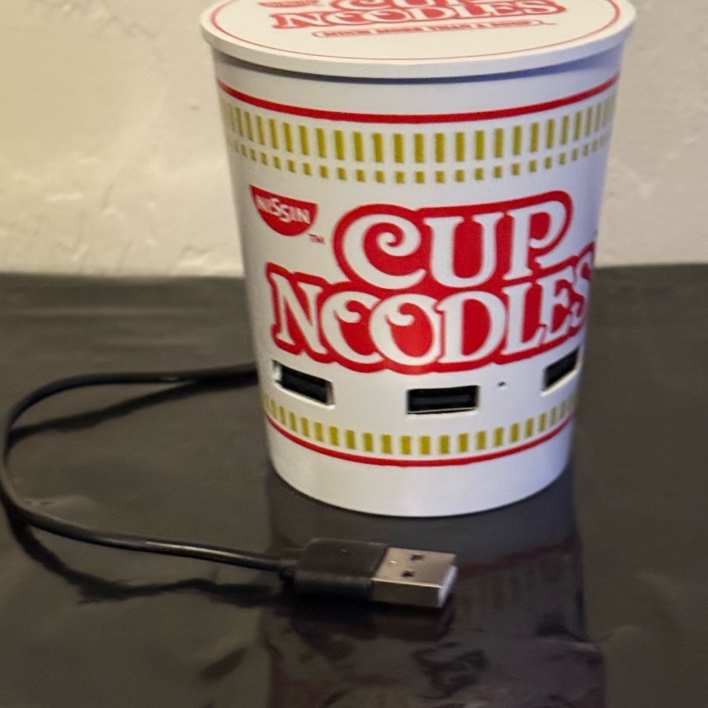 Nissin Cup Noodles USB Hub